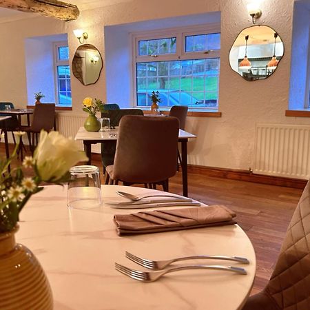 Penybont Restaurant + Inn Carmarthen Esterno foto