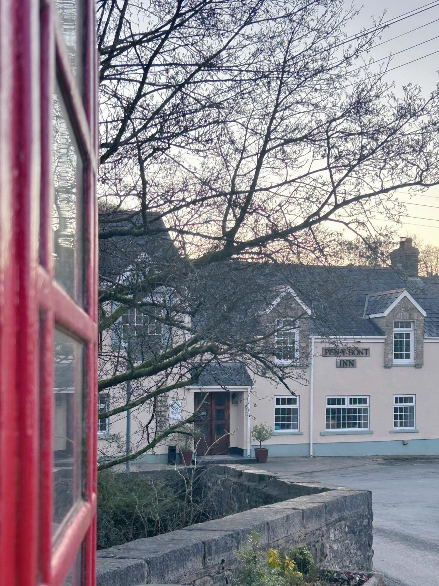 Penybont Restaurant + Inn Carmarthen Esterno foto